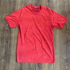 Men’s lululemon shirt